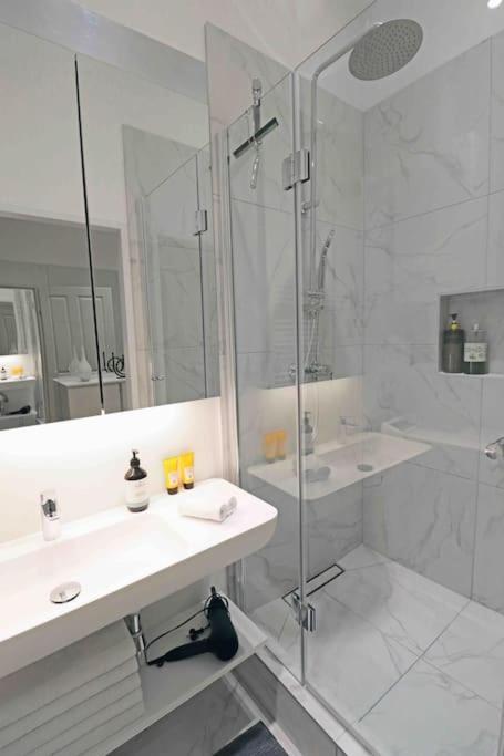 וינה Smart Apt Mit Balkon Am Augarten Park Naehe Zentrum מראה חיצוני תמונה