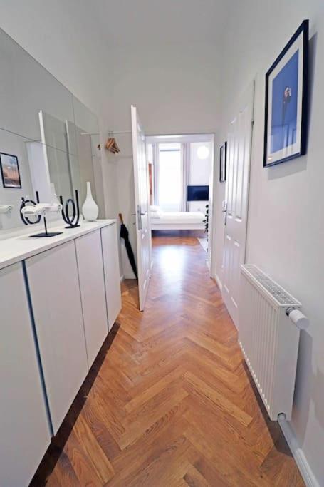 וינה Smart Apt Mit Balkon Am Augarten Park Naehe Zentrum מראה חיצוני תמונה